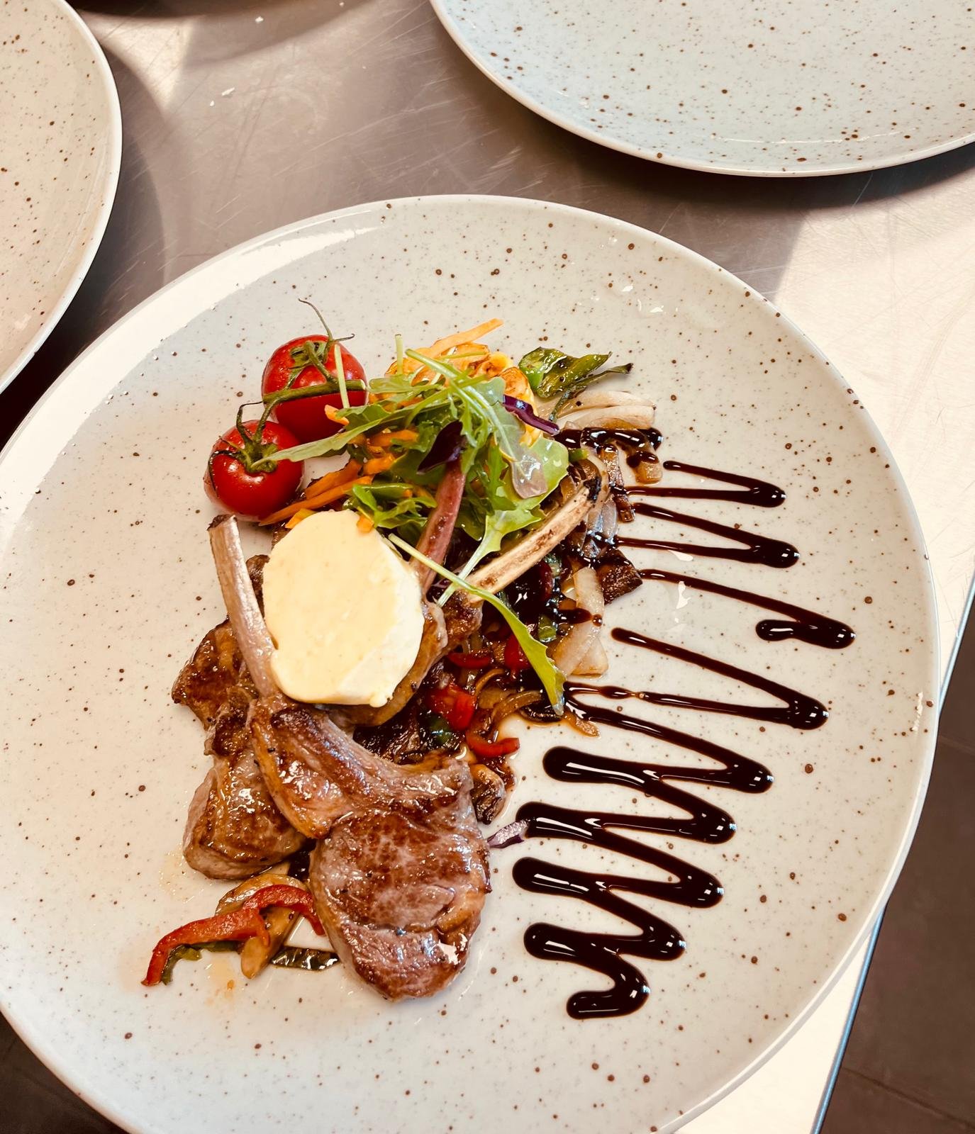 Grillade lammracks med bearnaise